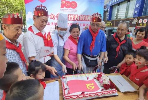 中巨芯：投资6亿投建电子化学材料项目